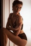 Abby Cheap Escort Girl Deira UAE Shower Sex