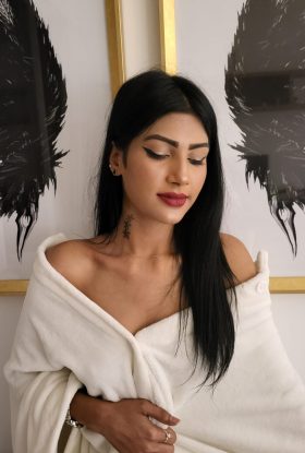 Moona VIP Escort Girl Business Bay Dubai AD-SLM36595
