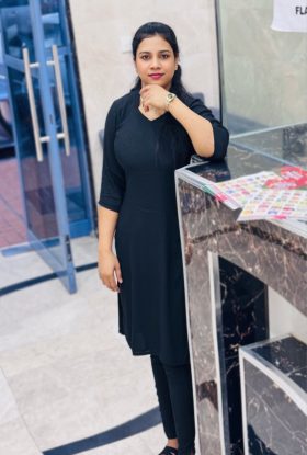 Hayana Busty Escort Girl Bur Dubai AD-AQM24995