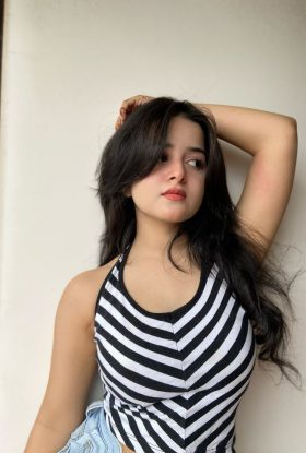 Alisha Deluxe Escort Girl Downtown Dubai AD-INQ29582