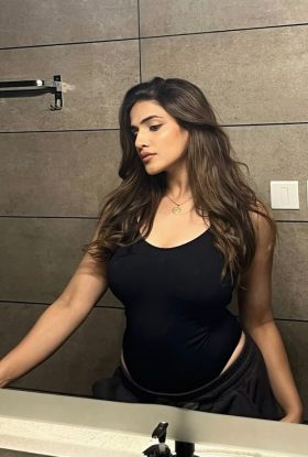 Hira Classy Escort Girl Bur Dubai AD-JPQ27733