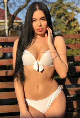Vianelle, escort at Deira, 34 years old.
