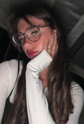 Alyaska, escort at Sheikh Zayed Road, 29 years old.